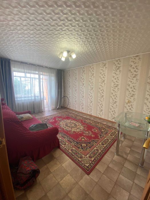 2 комнатная в самом центре города.По абая