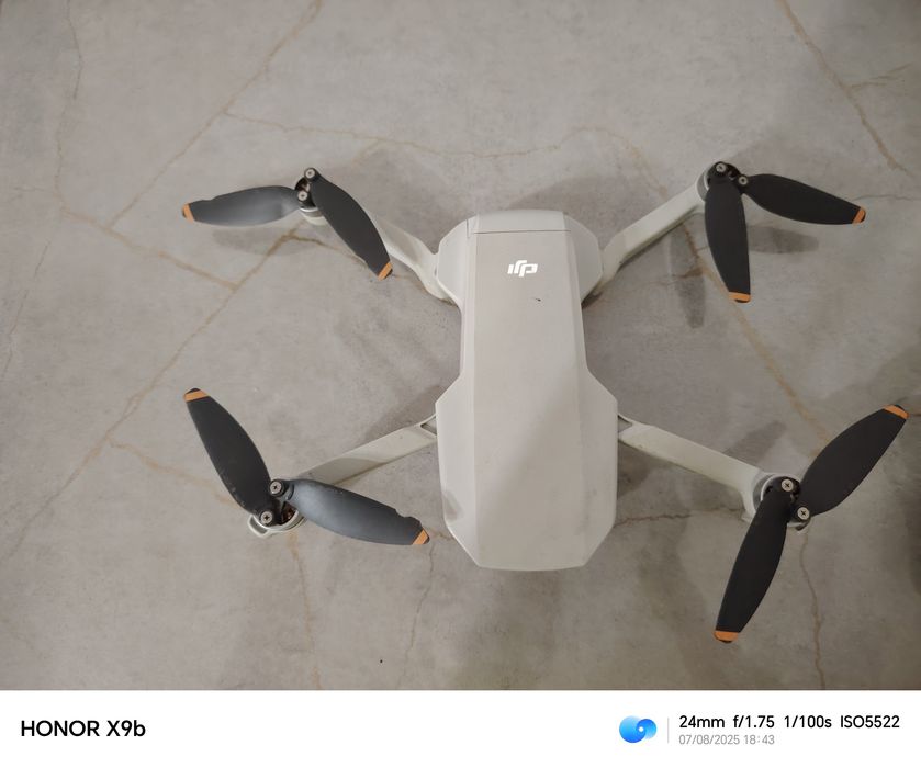 Дрон dji mini 2 two way charging hub