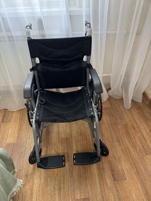 Кресло коляска инвалилная