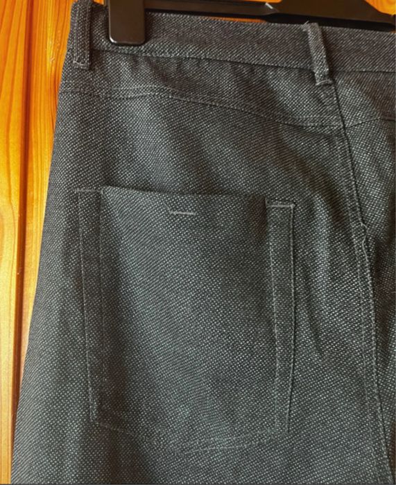 Pantaloni costum