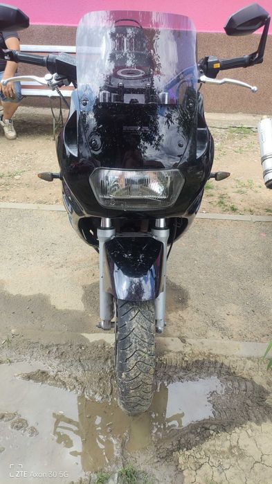 Motocicleta de teren și scuter