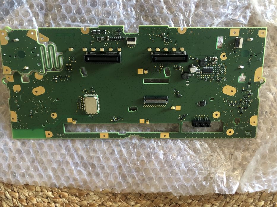 Vind placa de baza Nisan xtrail