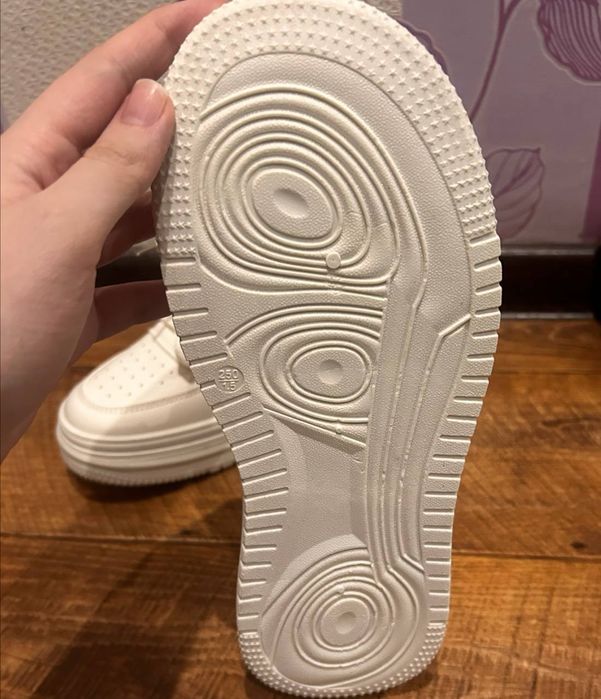 Школьная женская обувь