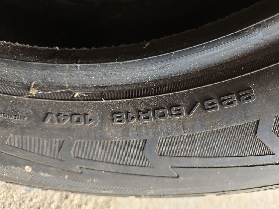 Anvelope 225 60 r18 iarna Goodyear