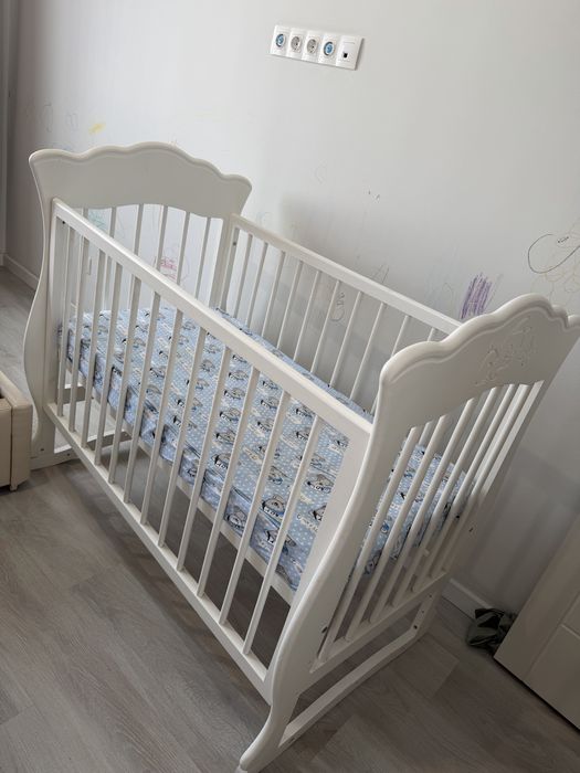 Детская кроватка