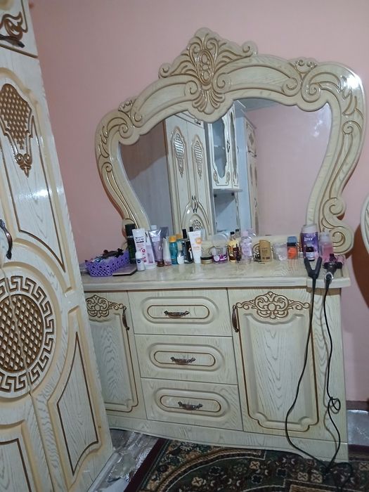 Мебел жуда зур  сифати