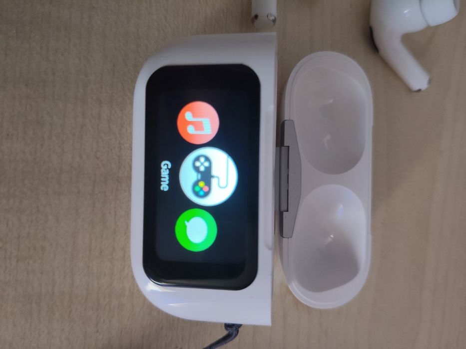 căști wireless cu ecran