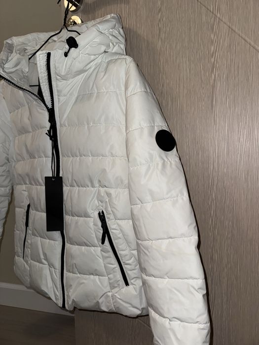 Дамско зимно яке бяло