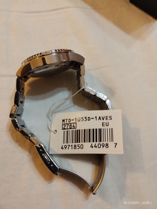 Нов ръчен часовник Casio  водонепропусклив - херметик до 200 м