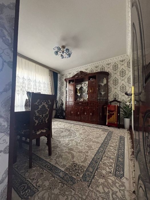 Srochno Uy sotiladi tolabekdan 3xonali uchastka