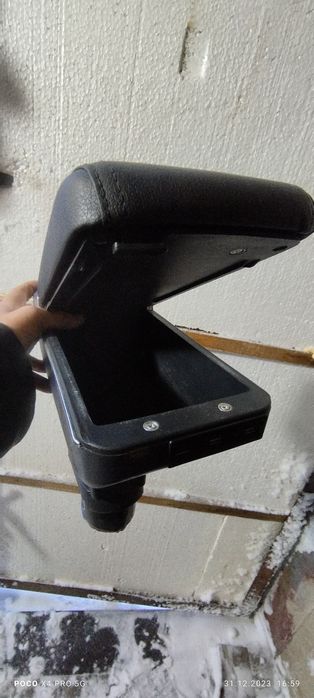 Подлокотник практичный