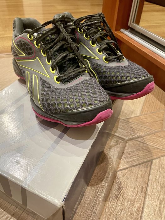 Кросовки женские Reebok