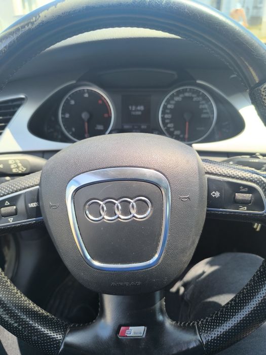 Audi A4 B8 3000кубика