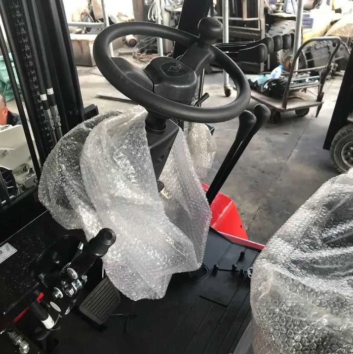 Вилочный погрузчик (кара) с боковым смещением HANGCHA CPCD30- AG65J