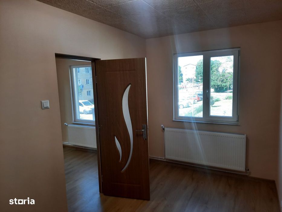 Vand apart. 2 camere Et.1 zona Piata Somes - Satu Mare