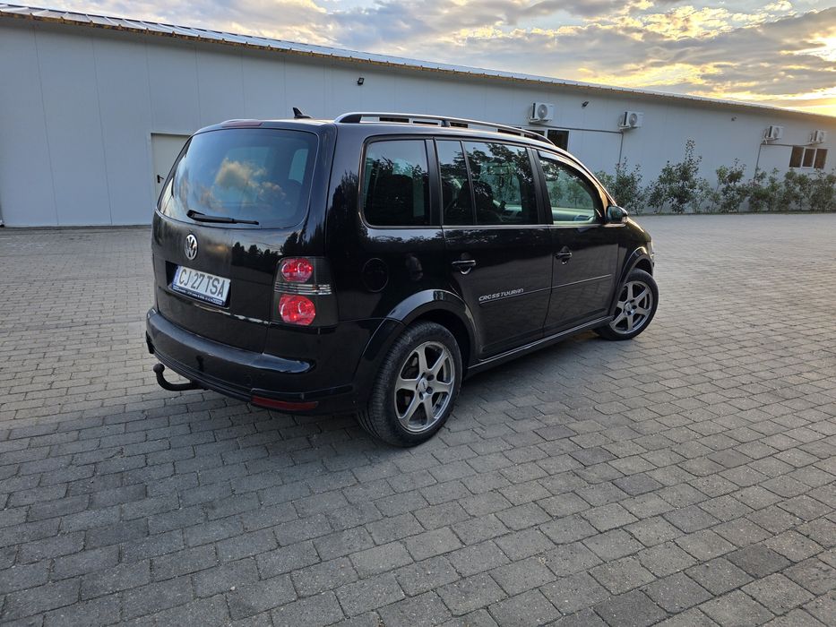 VOLKSWAGEN Touran 2007 — imagine 3
