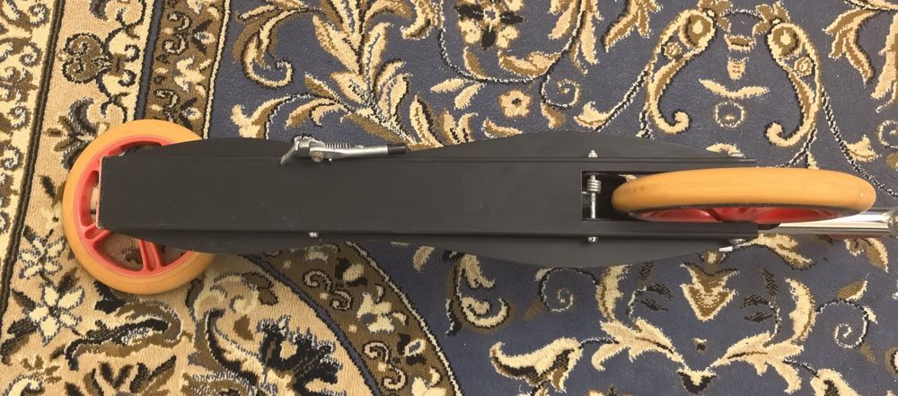 Продам детский складной самокат