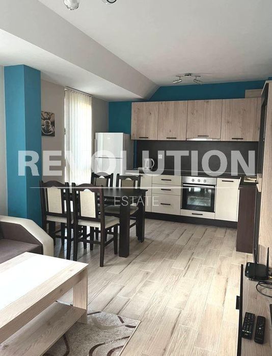 Дава се под наем Двустаен апартамент в Варна, Център - 60 кв.м за 648.21 € - Снимка #1