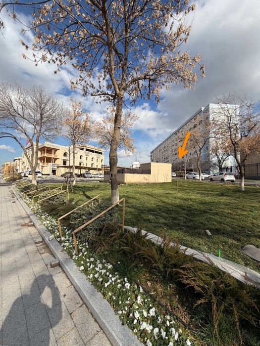 3 xonali kvartira sotiladi Sebzorda