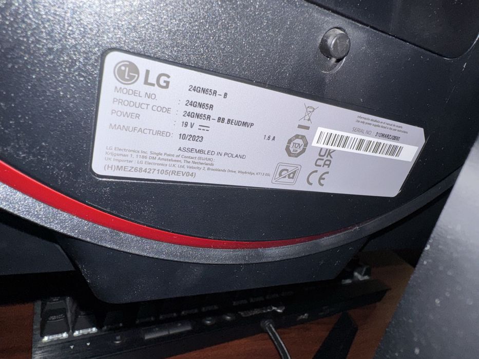 Monitor Gaming LG 24GN65R - B 144hz