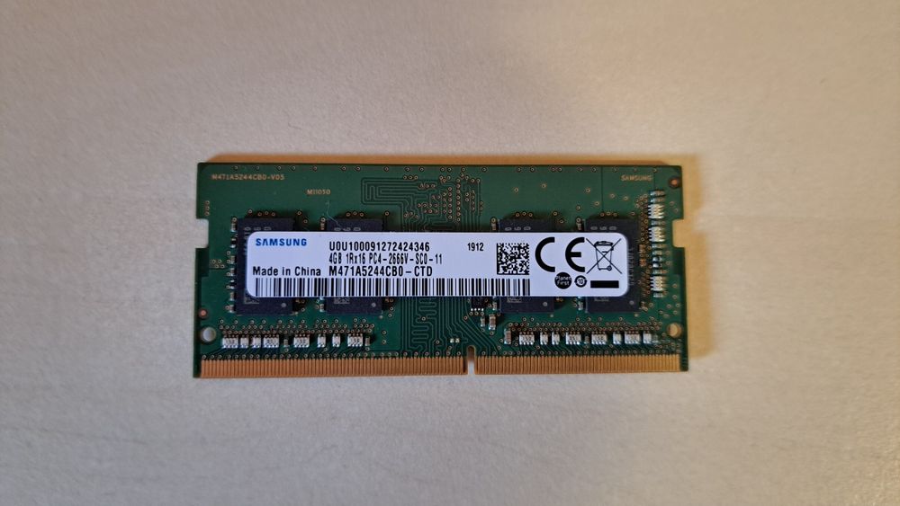 Memorie RAM 4GB Samsung DDR4 2666