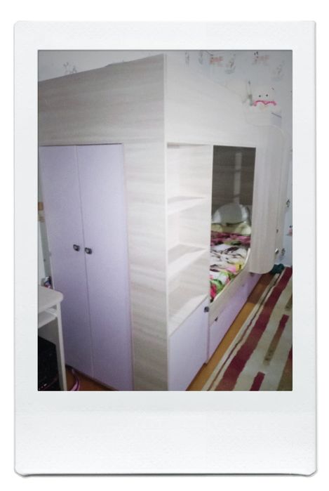 Двухъярусная кровать