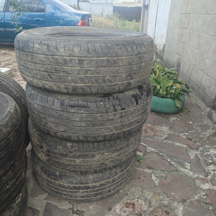 Продам авто шины r17 и r18