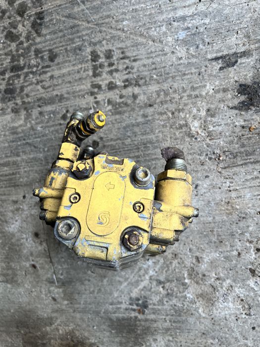 Pompa dubla hidraulica