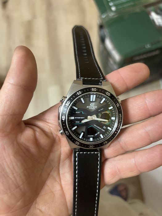 Часовник Casio edifice