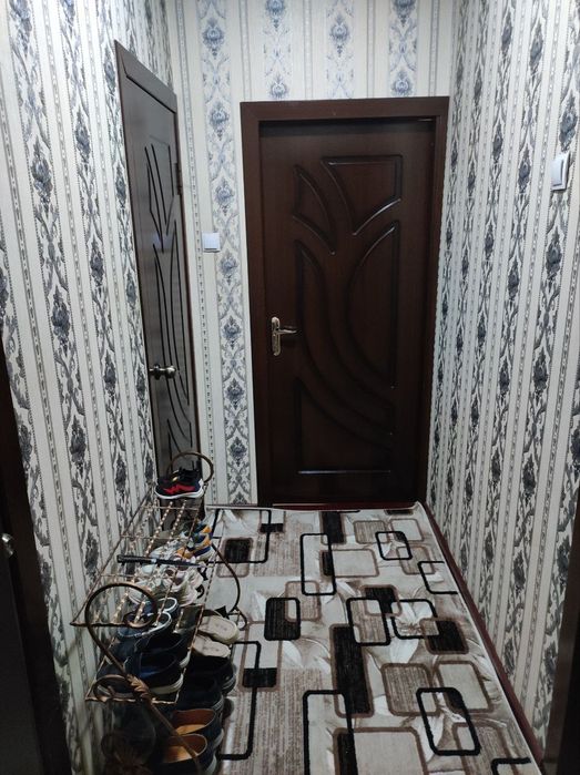 Срочно   Продам 2*3/1/4 с ремонтом. Мебель техника коври все есть. Все