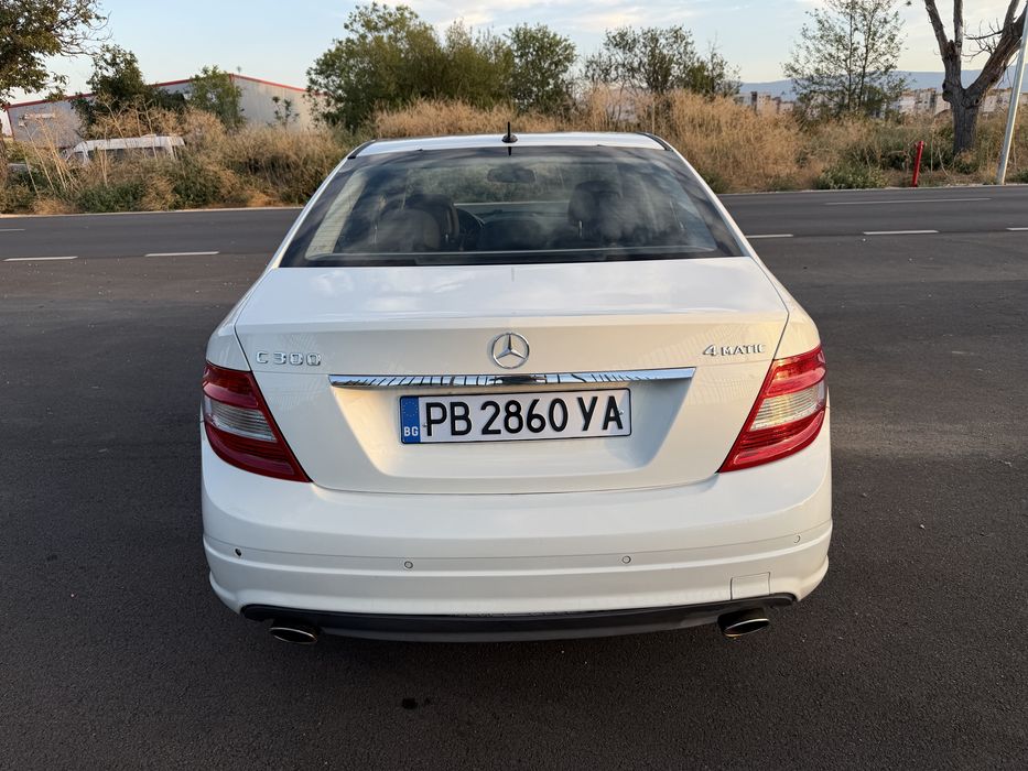 Mercedes-Benz C300 4MATIC 231к.с.