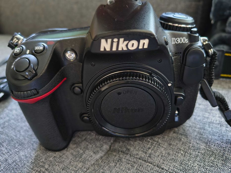 Nikon D300s DSLR