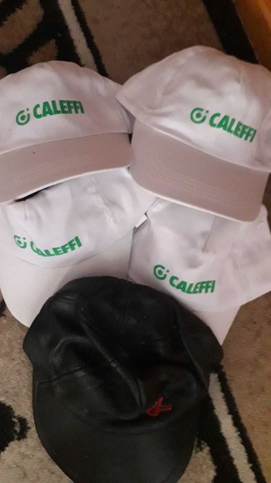 Шапки 5 боря чисто нови модели, цена за всички