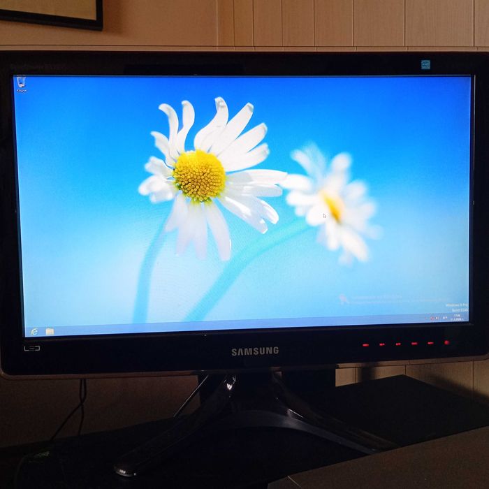 продавам компютър HP