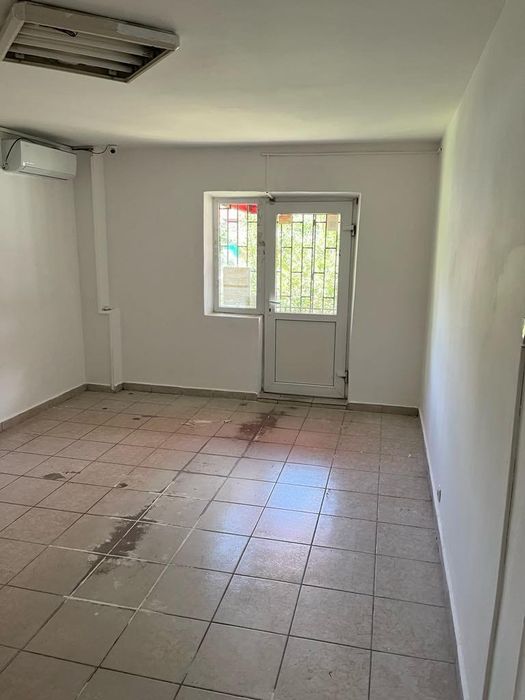 Spatiu comercial de vanzare