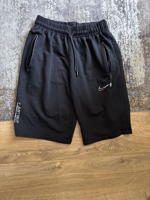 Pantaloni scurti vara