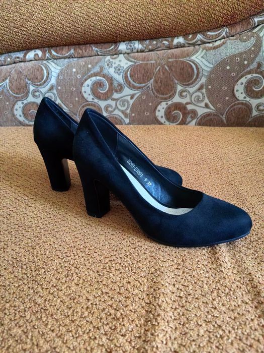 Продам новые туфли