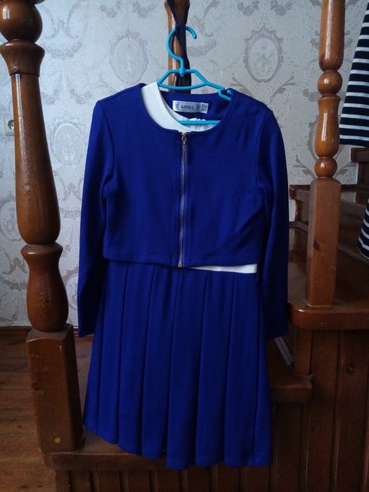 Продам отличные платья