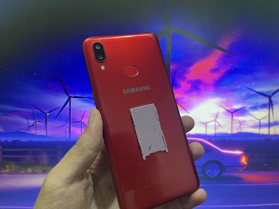 Продам Самсунг 10s