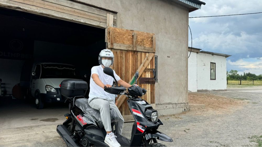 Продам мопед новый 175 кубовый
