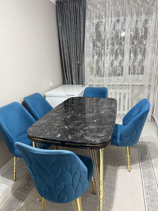 Продам стол со стульями