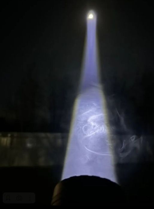 Мощный фонарь-фароискатель