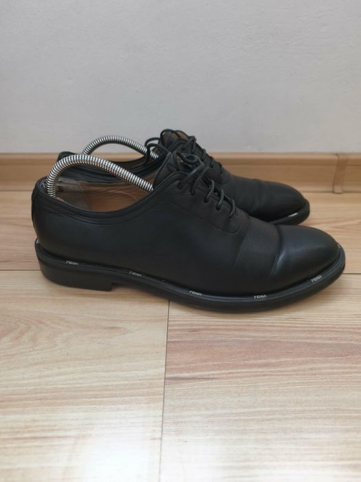 Pantofi bărbați Fendi  6  1/2  (41)