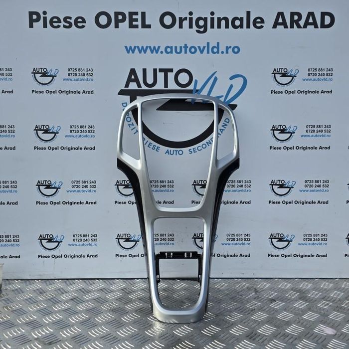 Consola centrala bord print carbon Opel Astra J Facelift