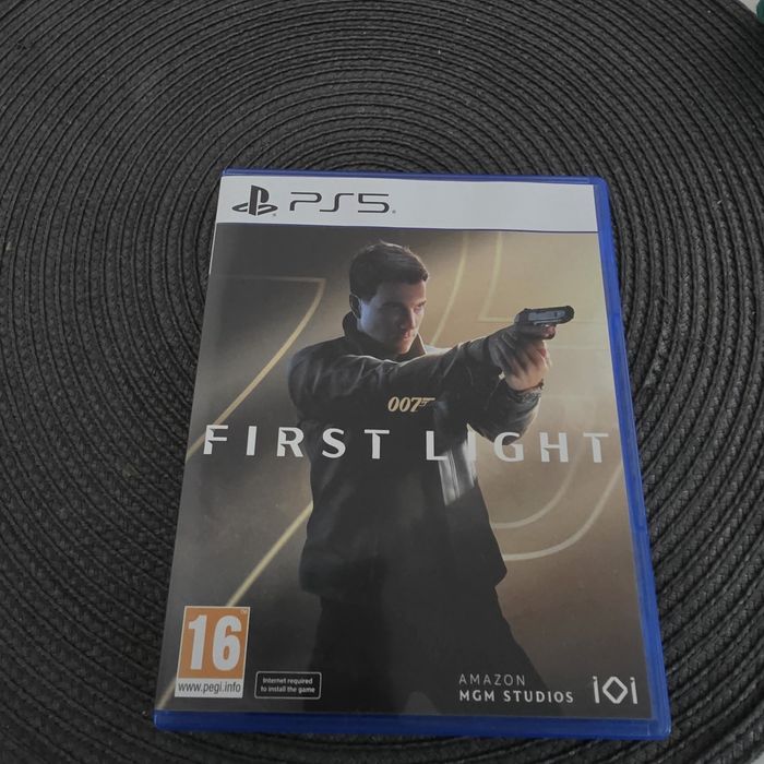 Vand joc 007 Fist light PS5