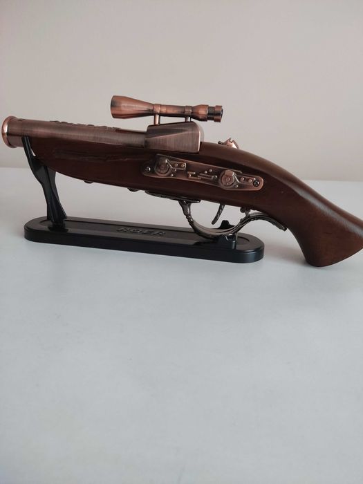 Продава пистолет запалка