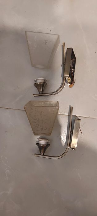 Продам светильники 2 штуки