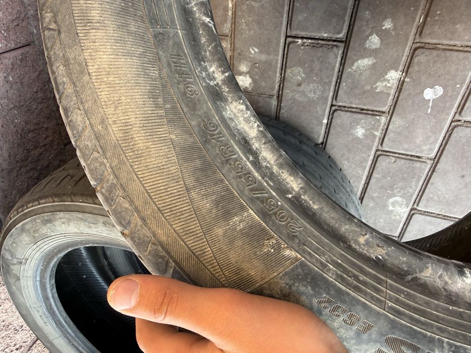 Продам резину 205/55r16
