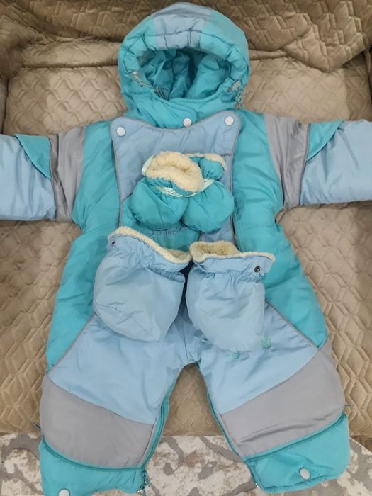 Продаю комбенизон для малыша