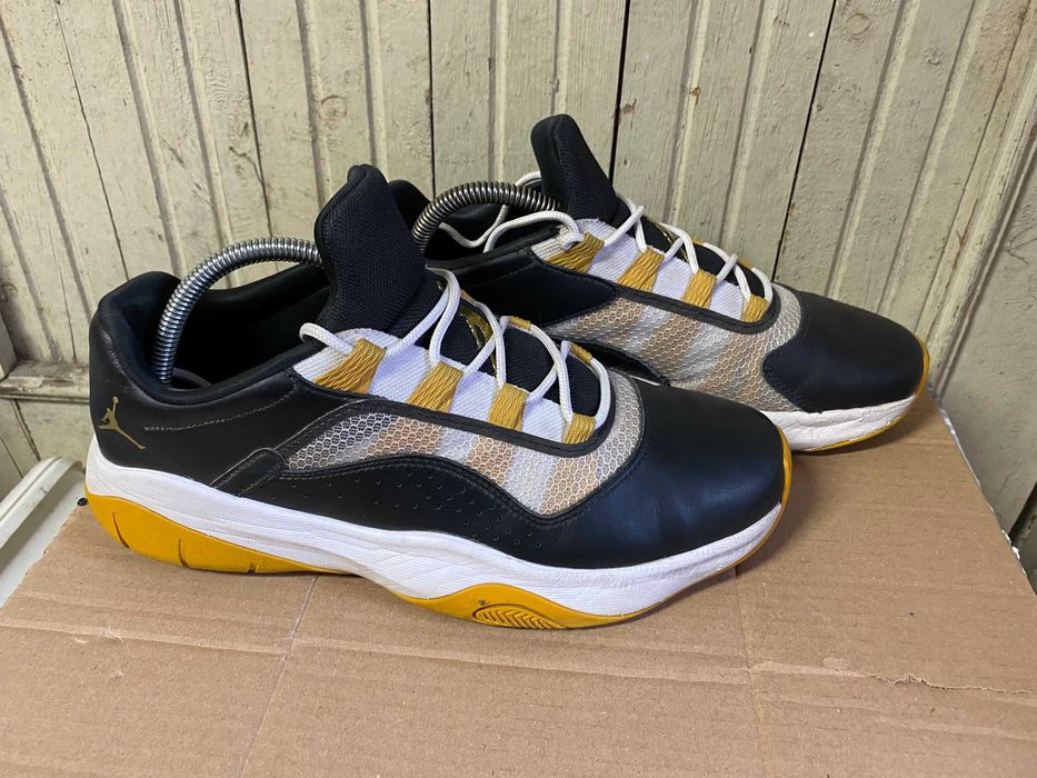 ''Jordan 11 CMFT Low Black Gold White''оригинални маратонки 42.5 номер